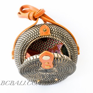  Bali Circle Ball Rattan Bags Handwoven Etnic Unique Desaign